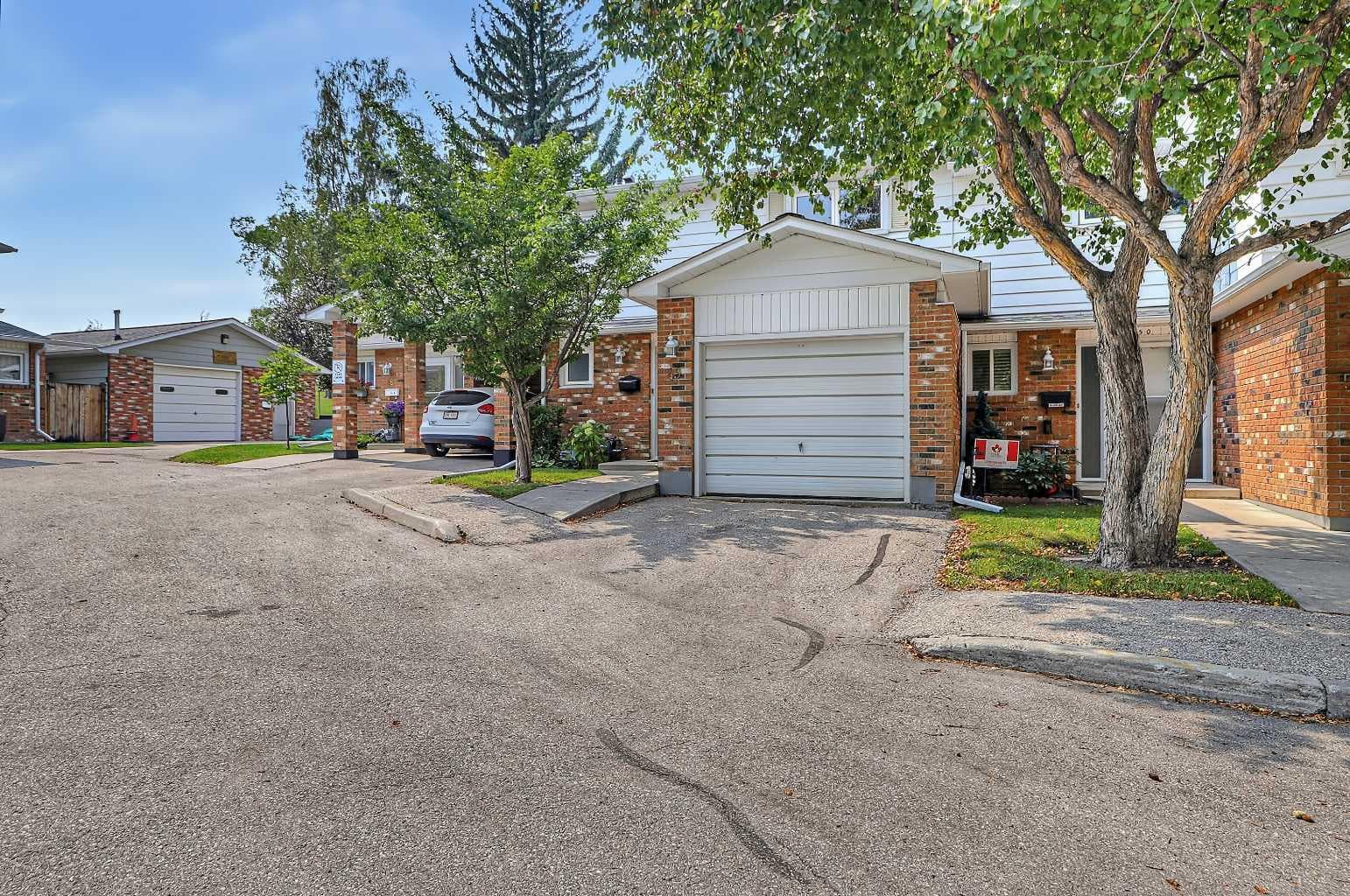 49, 2815 Palliser Drive SW
