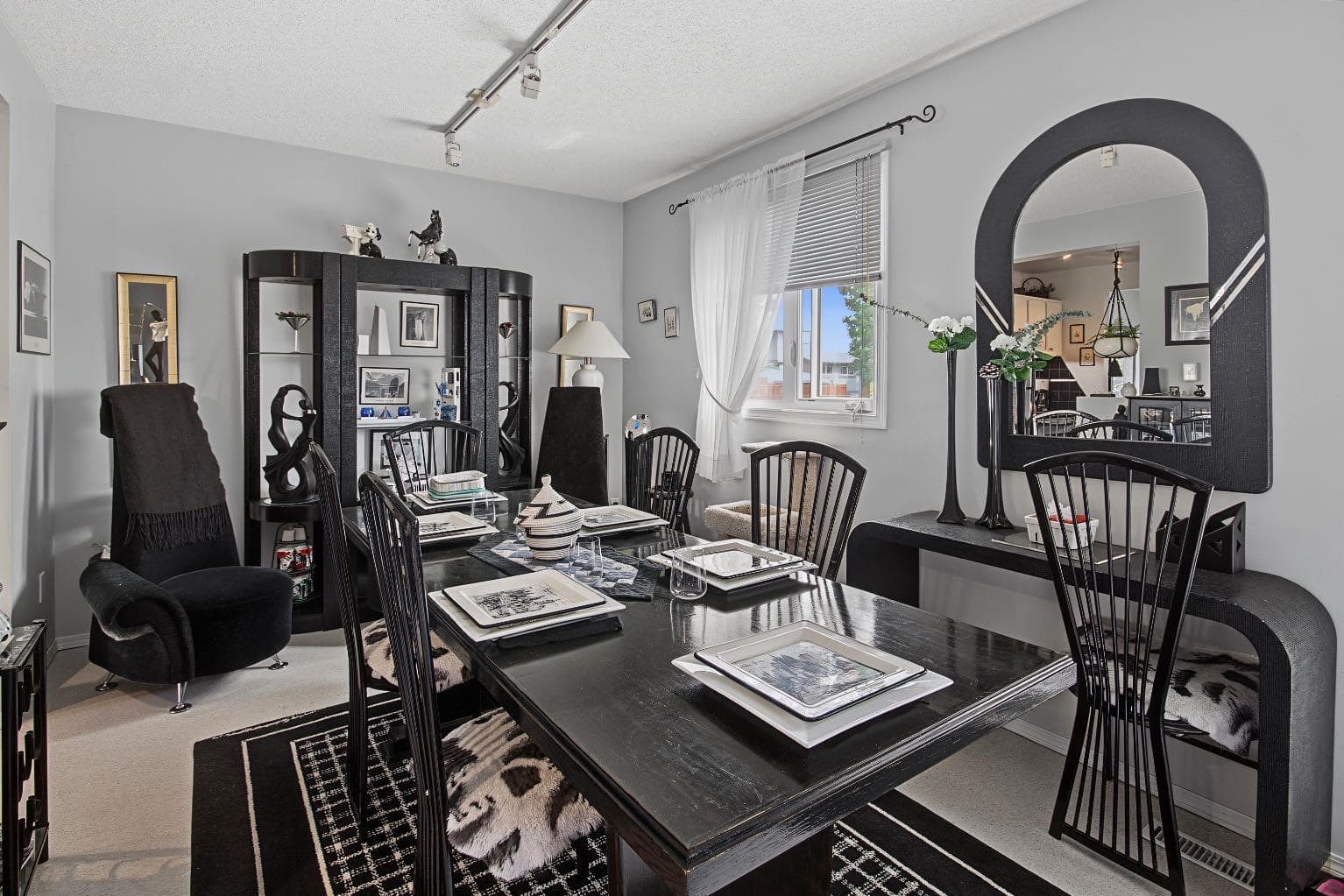 52, 12 Templewood Drive NE