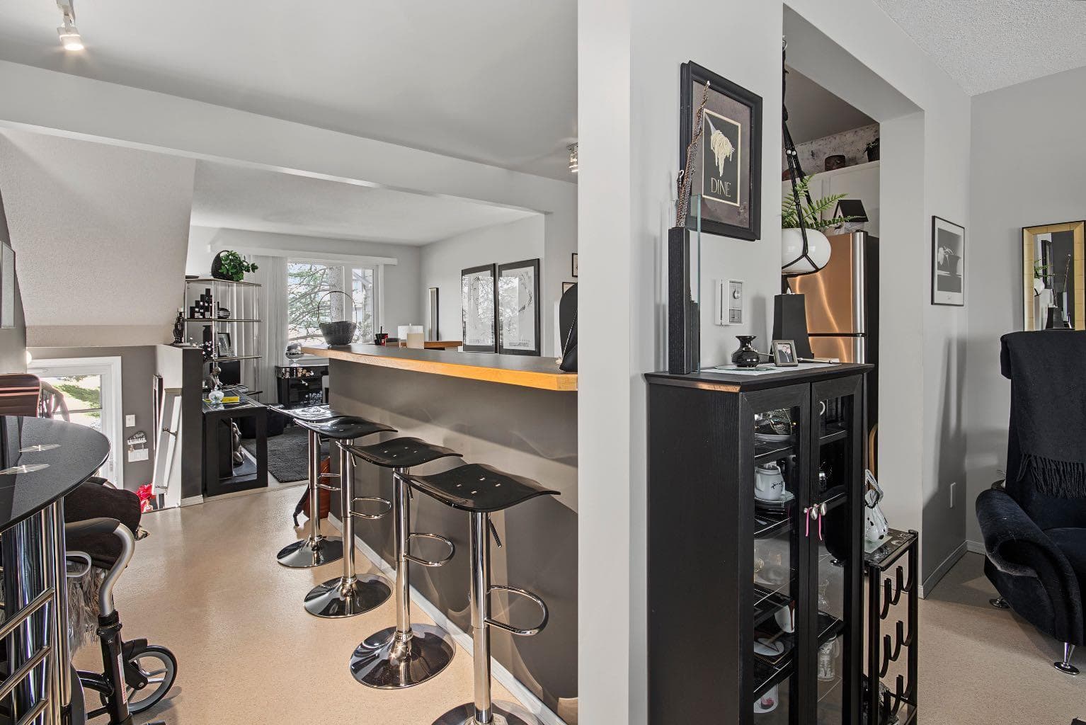 52, 12 Templewood Drive NE