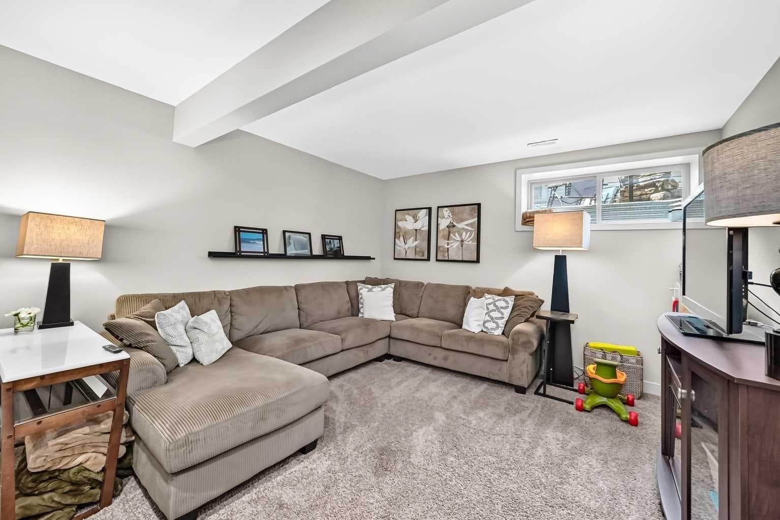 189 Chaparral Valley Drive SE