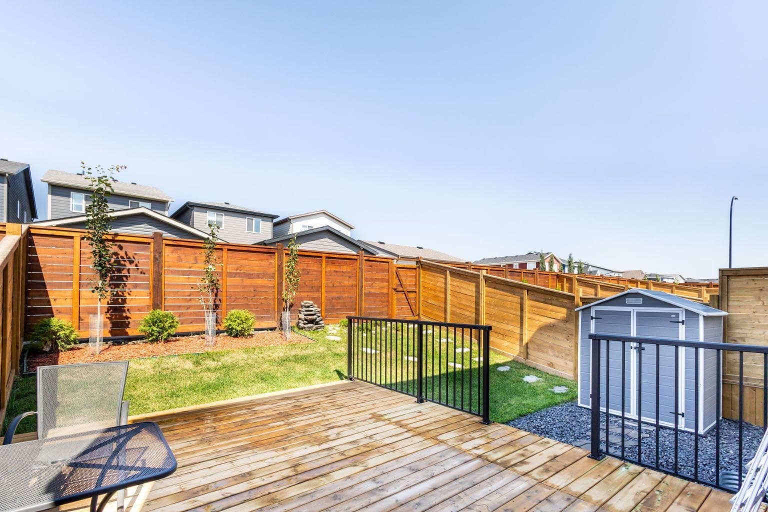 147 Royston Rise NW