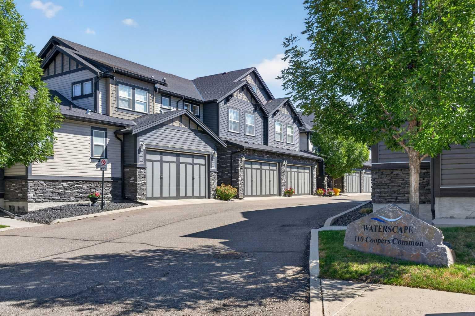 202, 110 Coopers Common SW