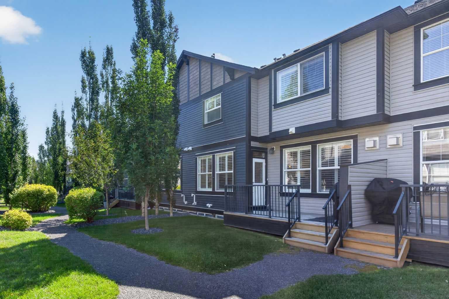 202, 110 Coopers Common SW
