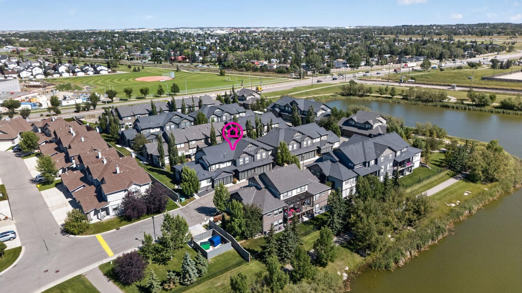 202, 110 Coopers Common SW