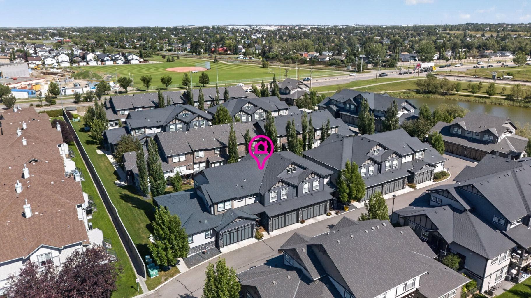 202, 110 Coopers Common SW