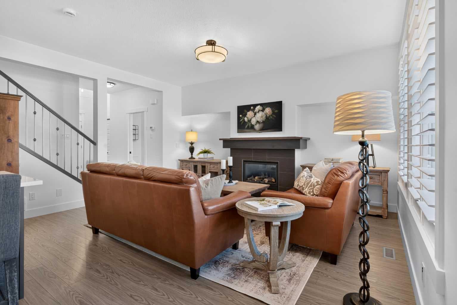 202, 110 Coopers Common SW