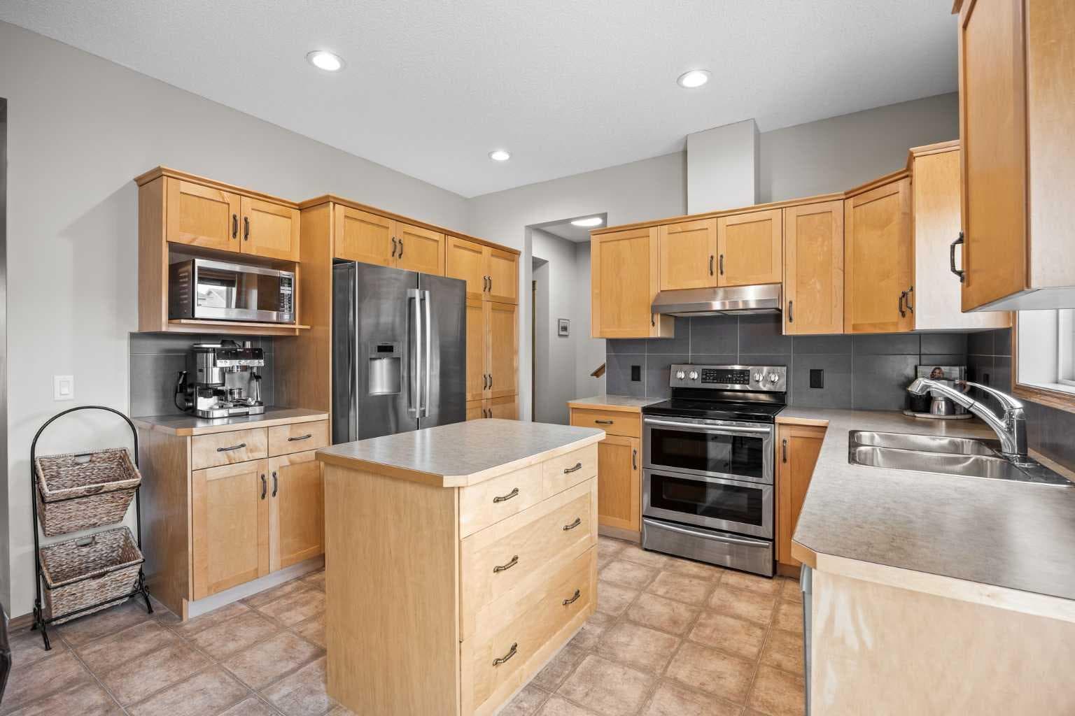 4446 Elgin Avenue SE
