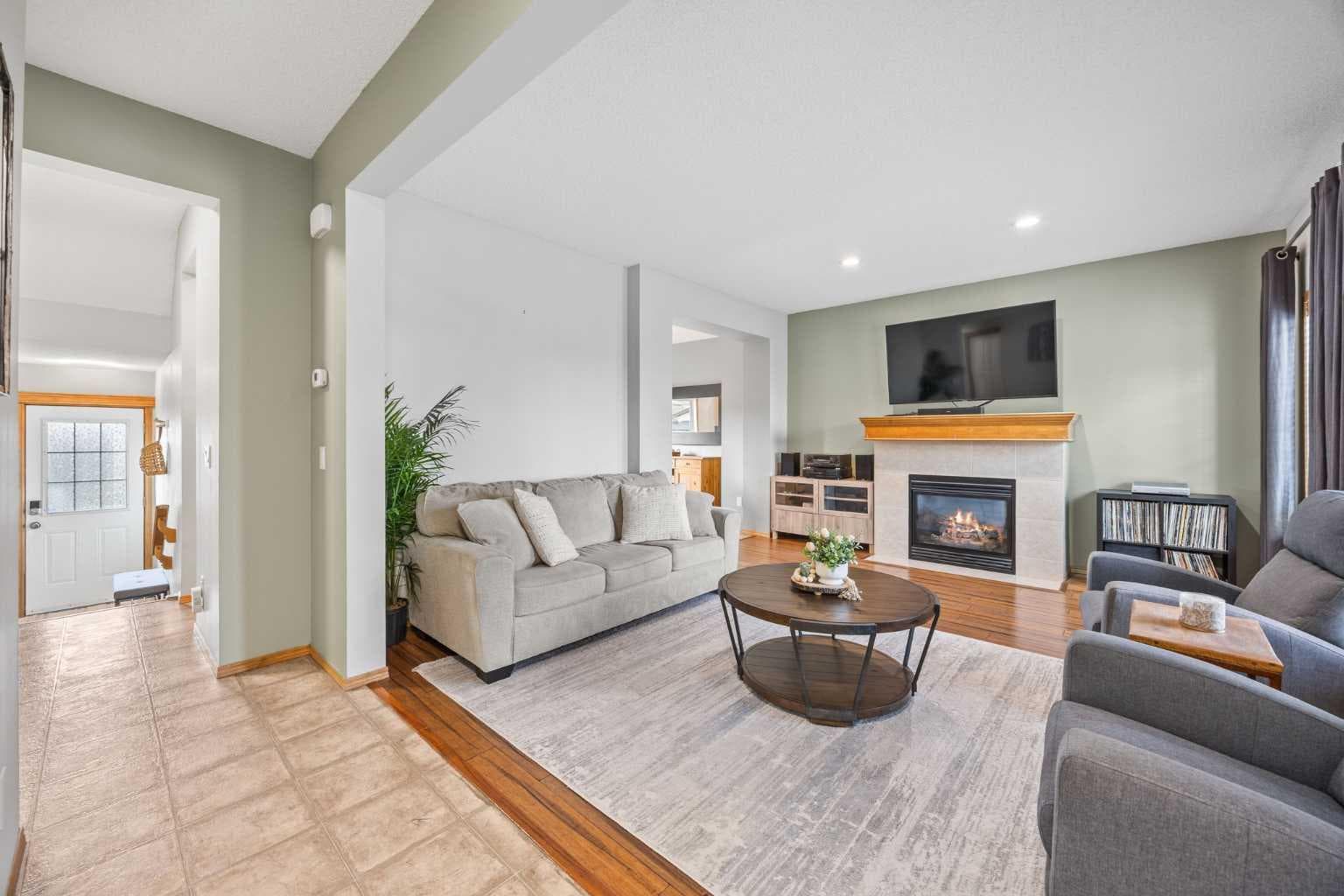 4446 Elgin Avenue SE