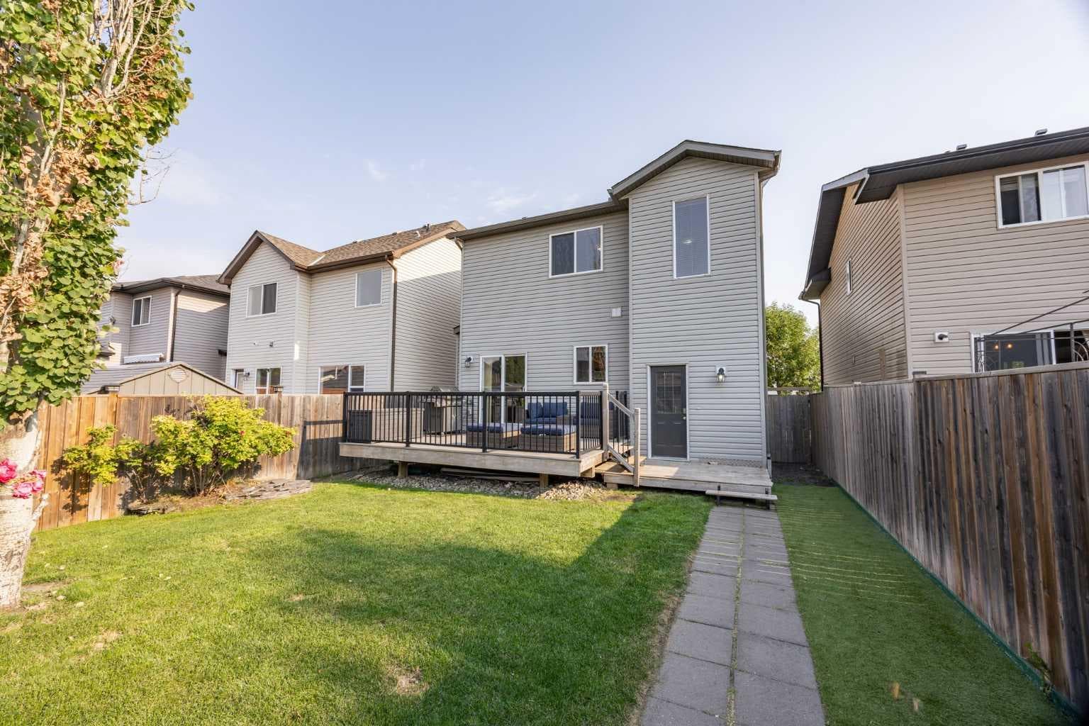 4446 Elgin Avenue SE