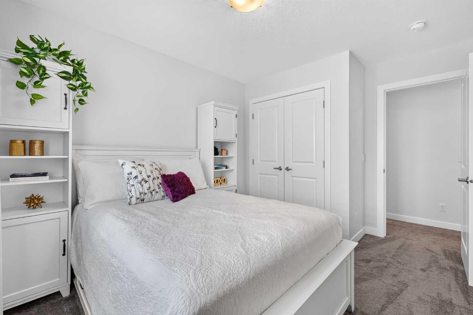 132 Creekside Drive SW