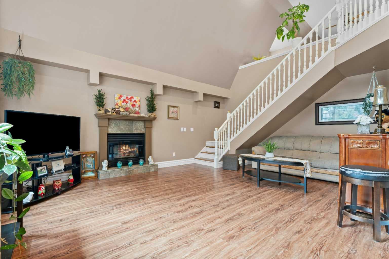 262267 Township Road 264  