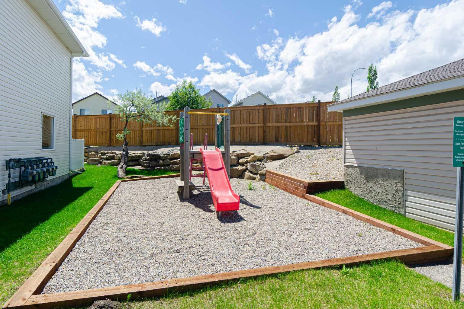 88 Country Hills Villas NW
