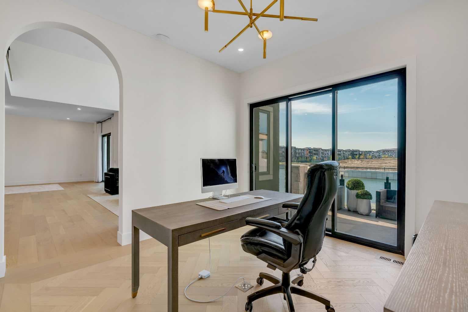 62 Marina Island SE