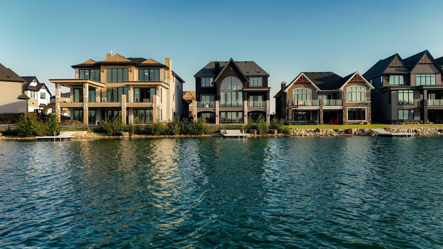 62 Marina Island SE