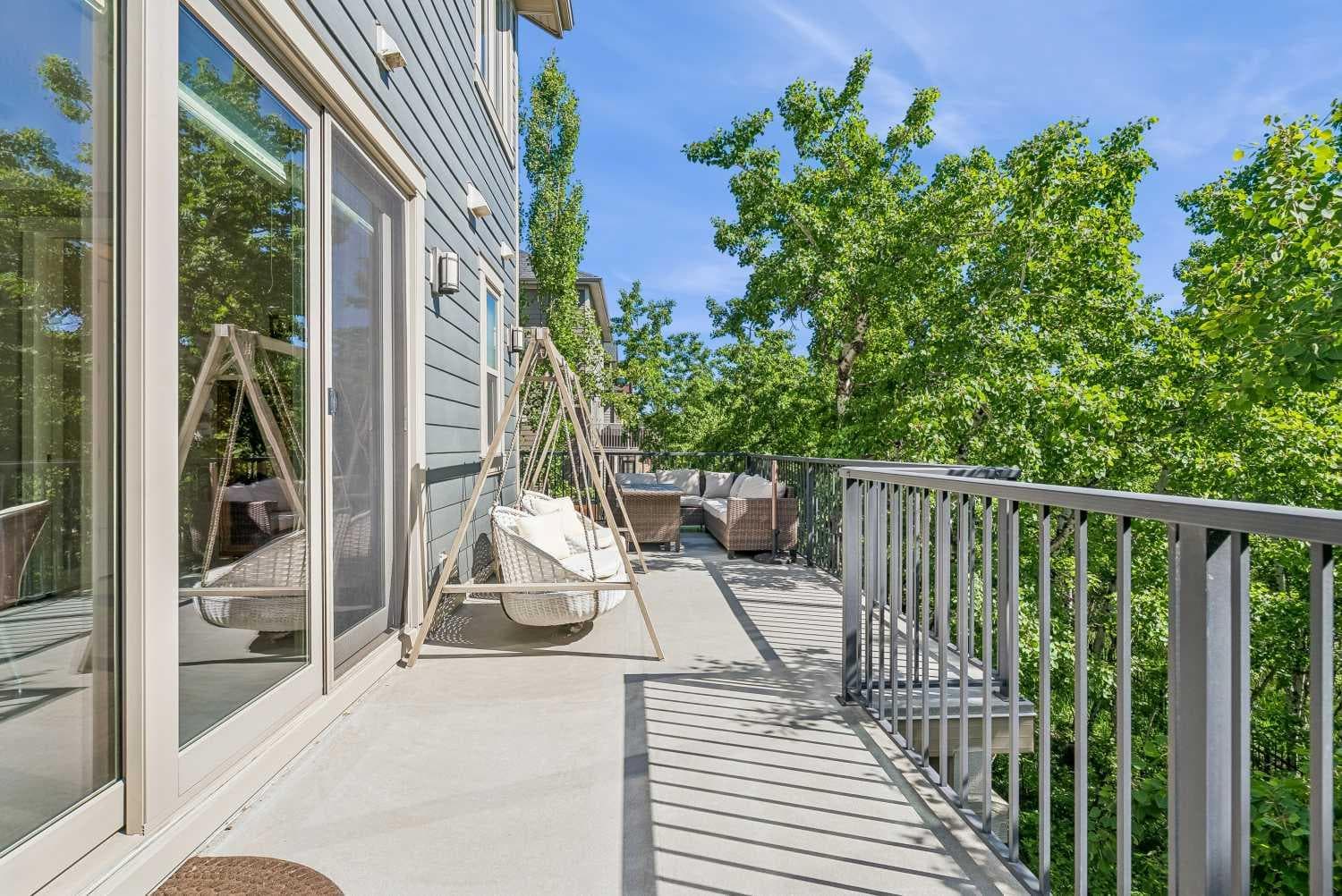 30 Ascot Crescent SW
