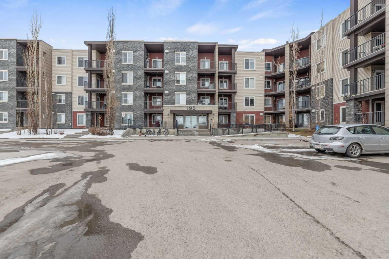 224, 195 Kincora Glen Road 