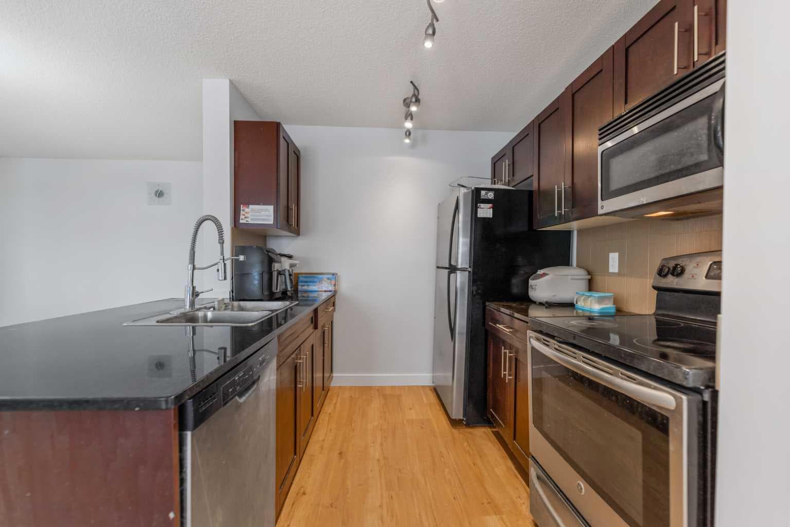 224, 195 Kincora Glen Road 