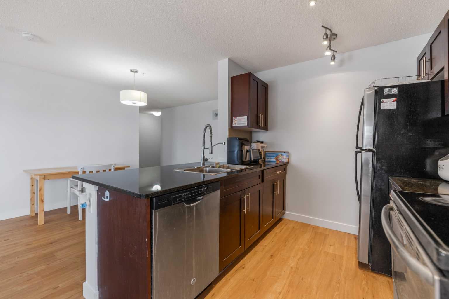 224, 195 Kincora Glen Road 