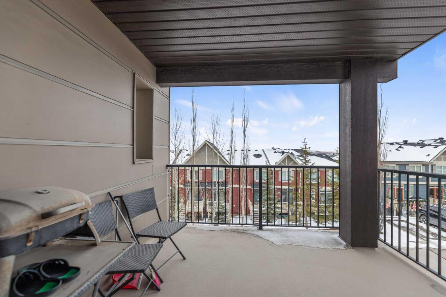 224, 195 Kincora Glen Road 