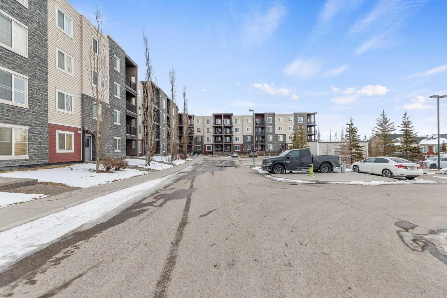 224, 195 Kincora Glen Road 