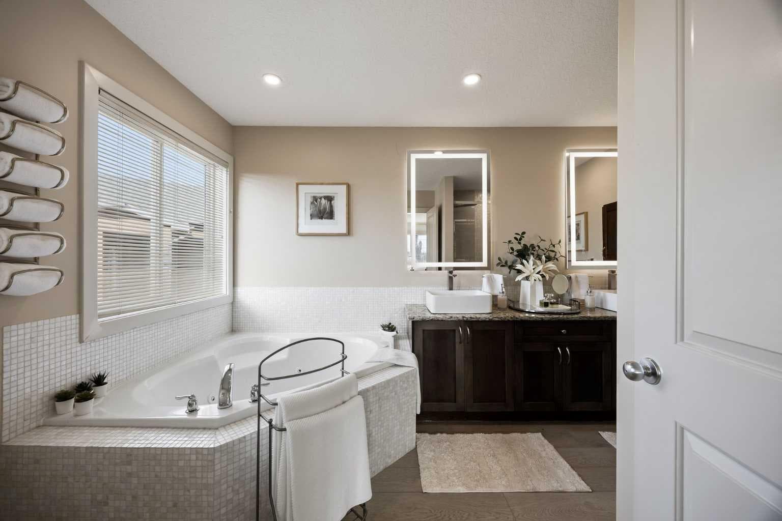 21 Canals Cove SW