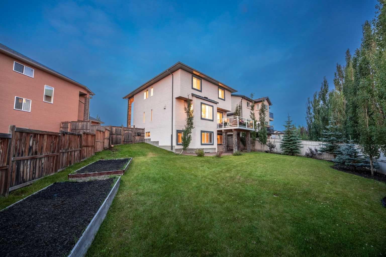21 Canals Cove SW