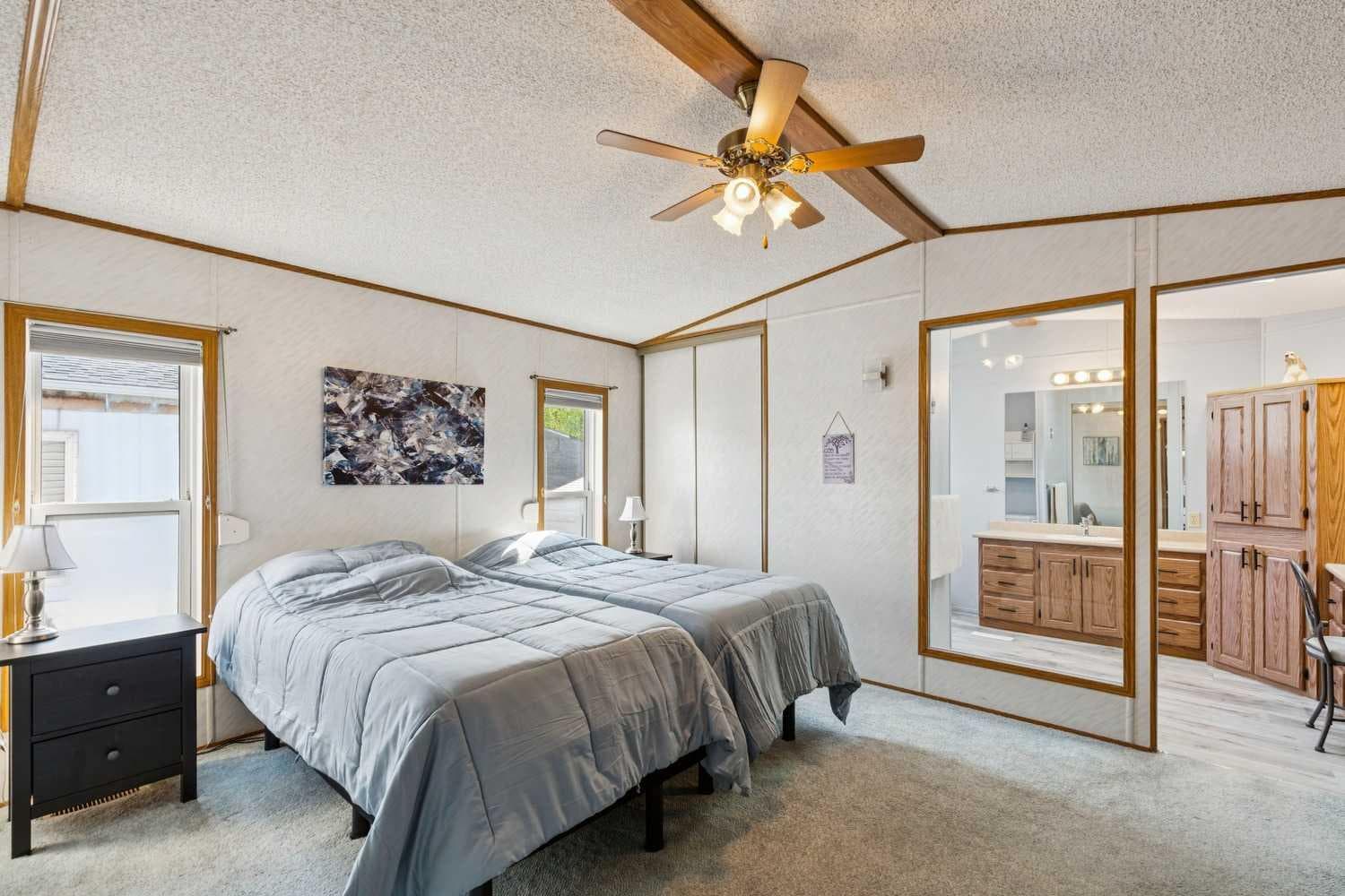 25 Erin Woods Circle SE
