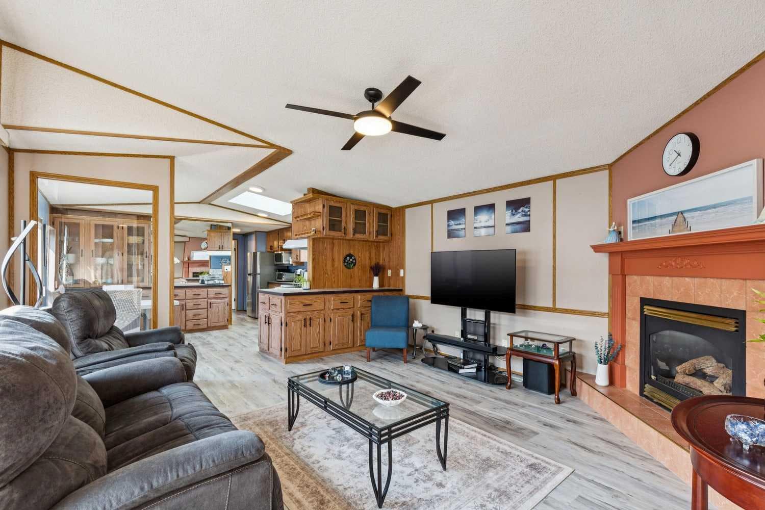 25 Erin Woods Circle SE