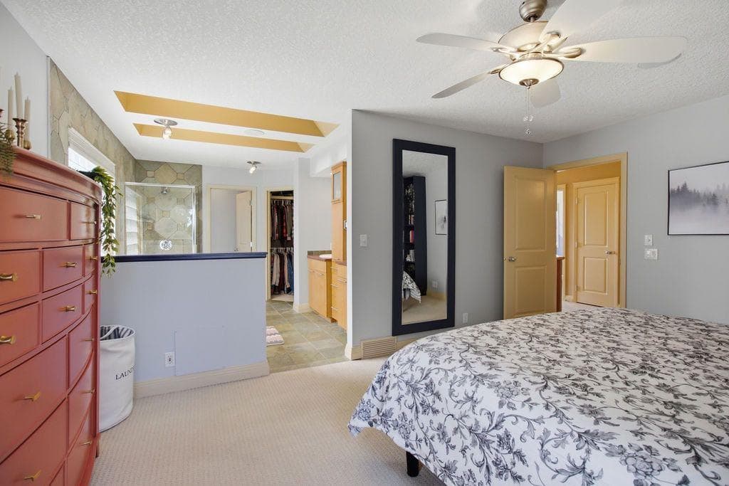 126 Evercreek Bluffs Road SW