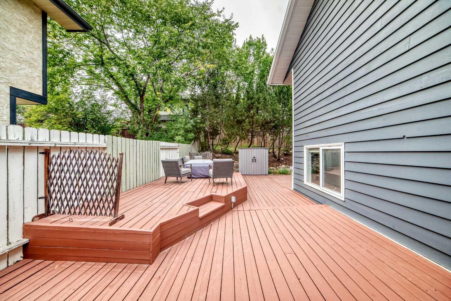 51 Strathaven Circle SW