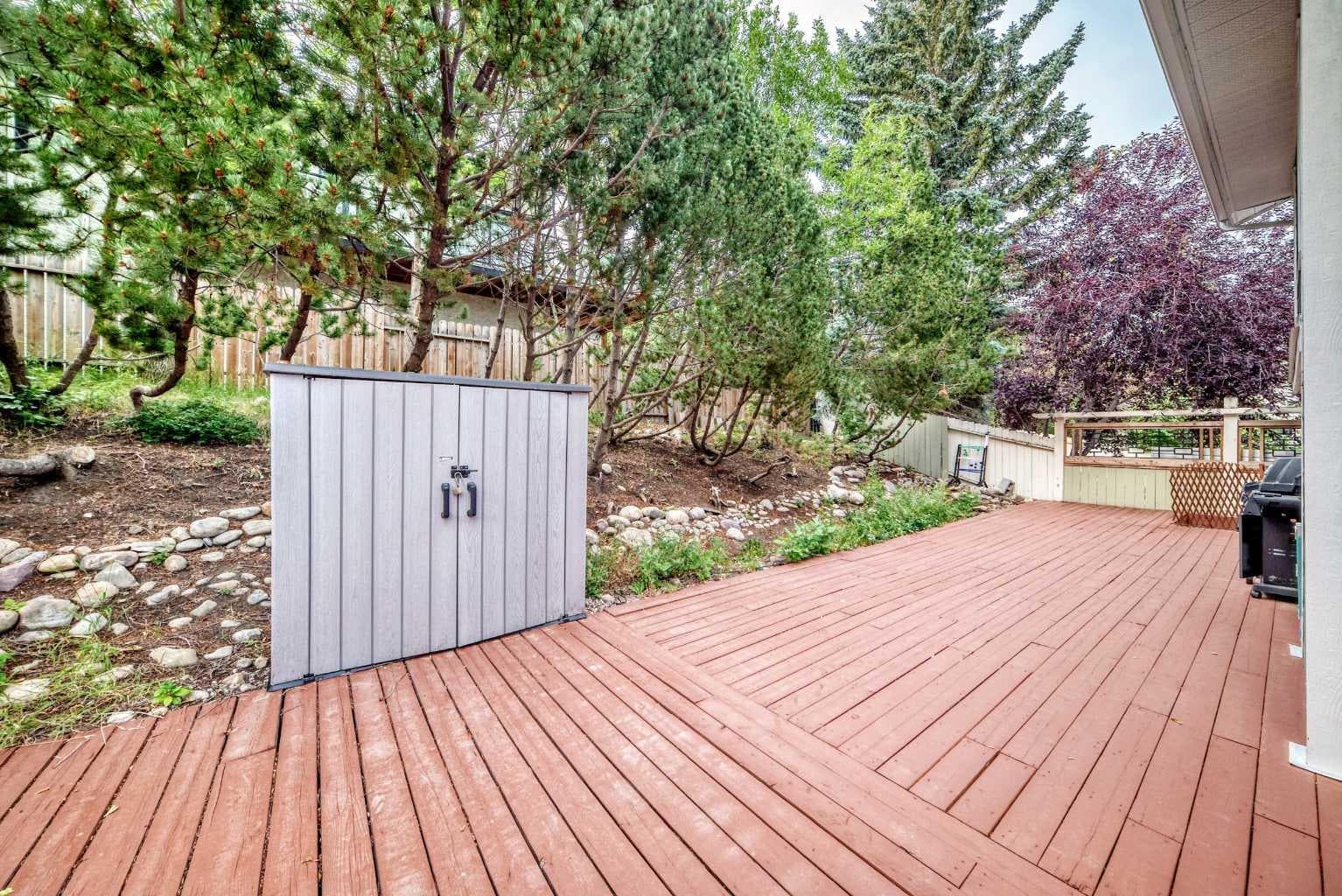 51 Strathaven Circle SW