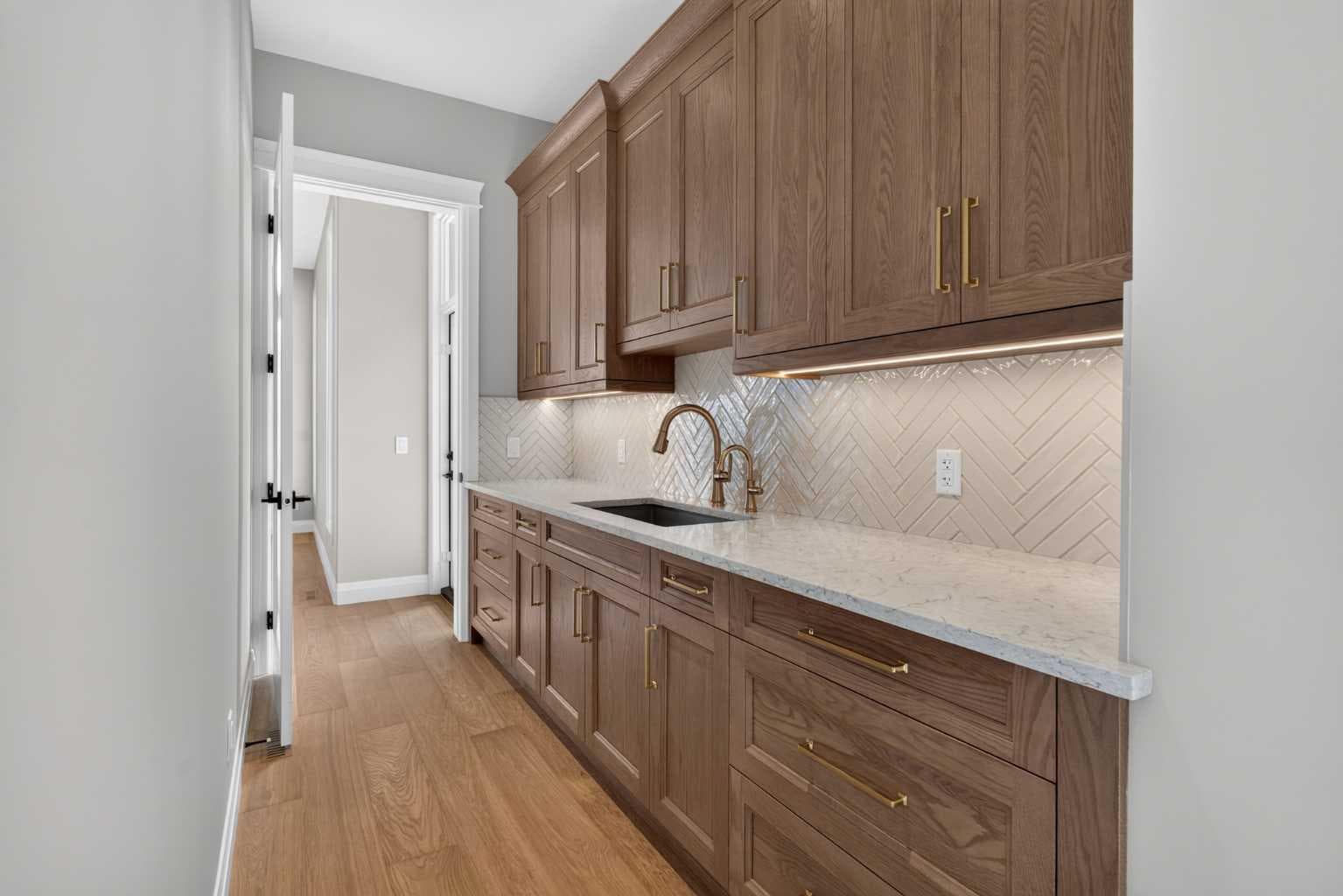 124 Waterview Court 
