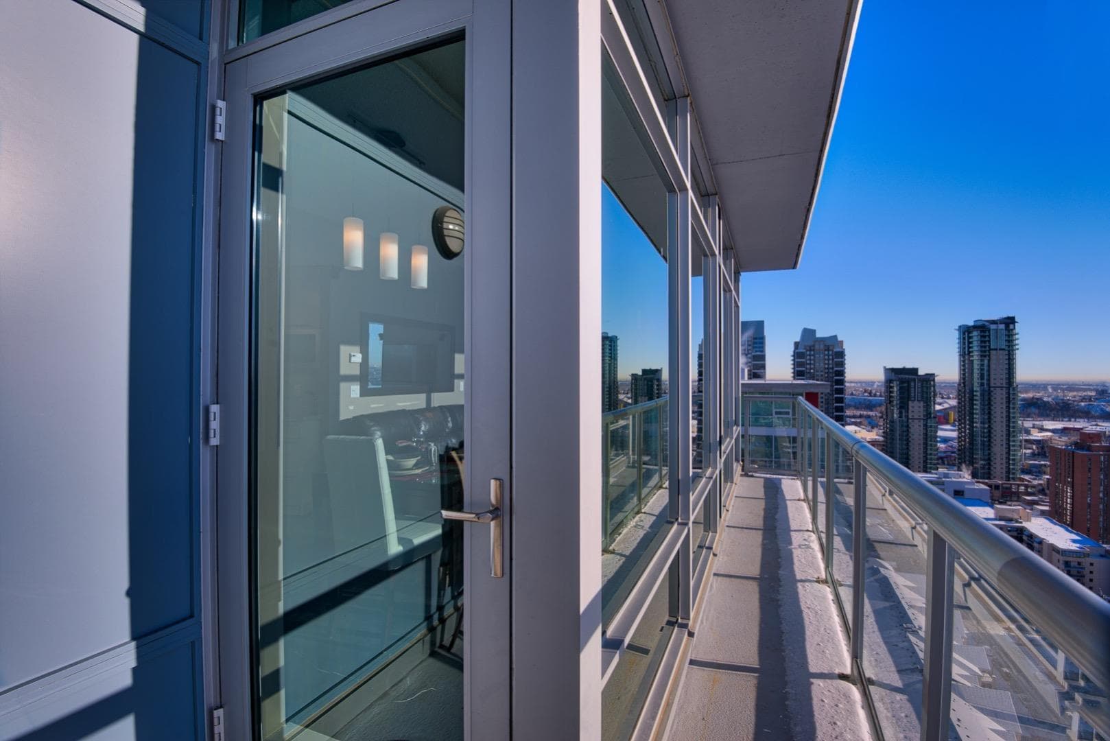 2505, 215 13 Avenue SW