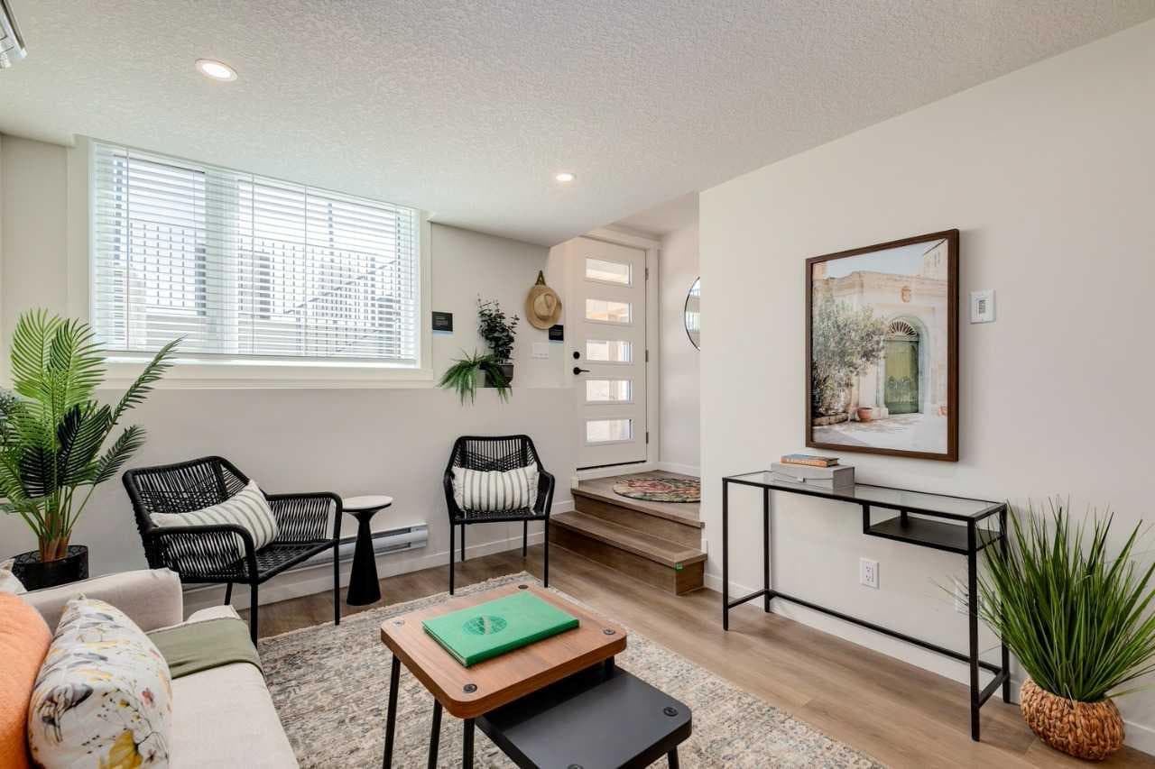 112, 40 Livingston Parade NE
