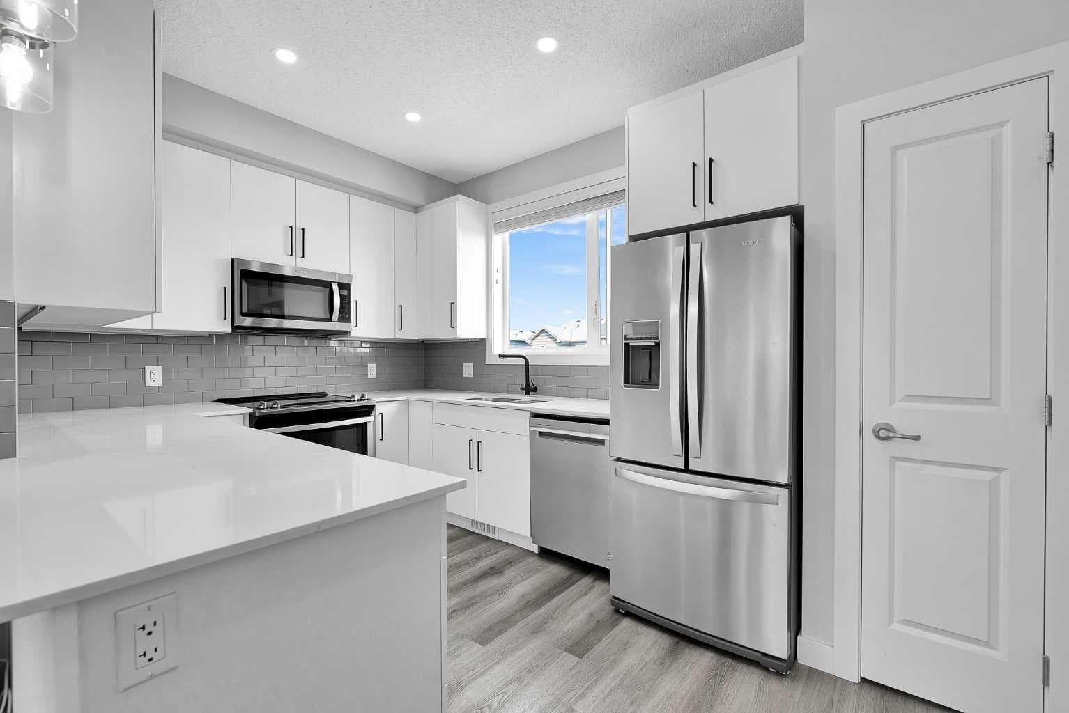 512, 16 Evanscrest Park NW