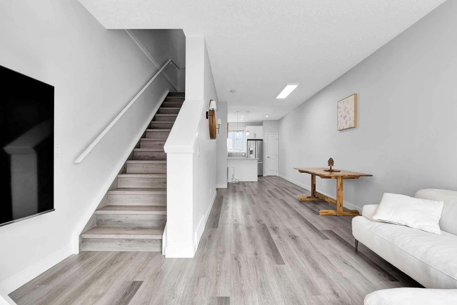 512, 16 Evanscrest Park NW