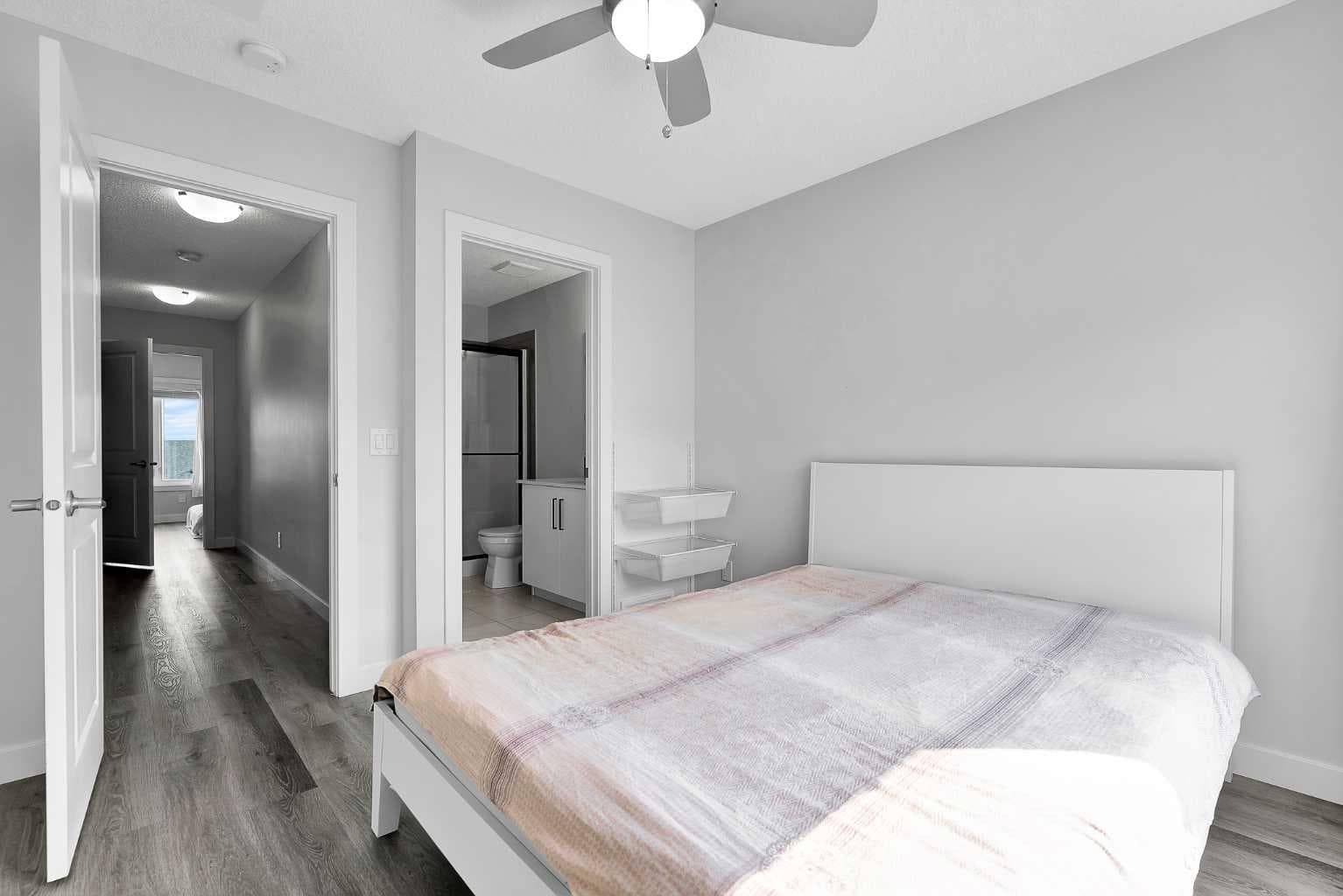 512, 16 Evanscrest Park NW