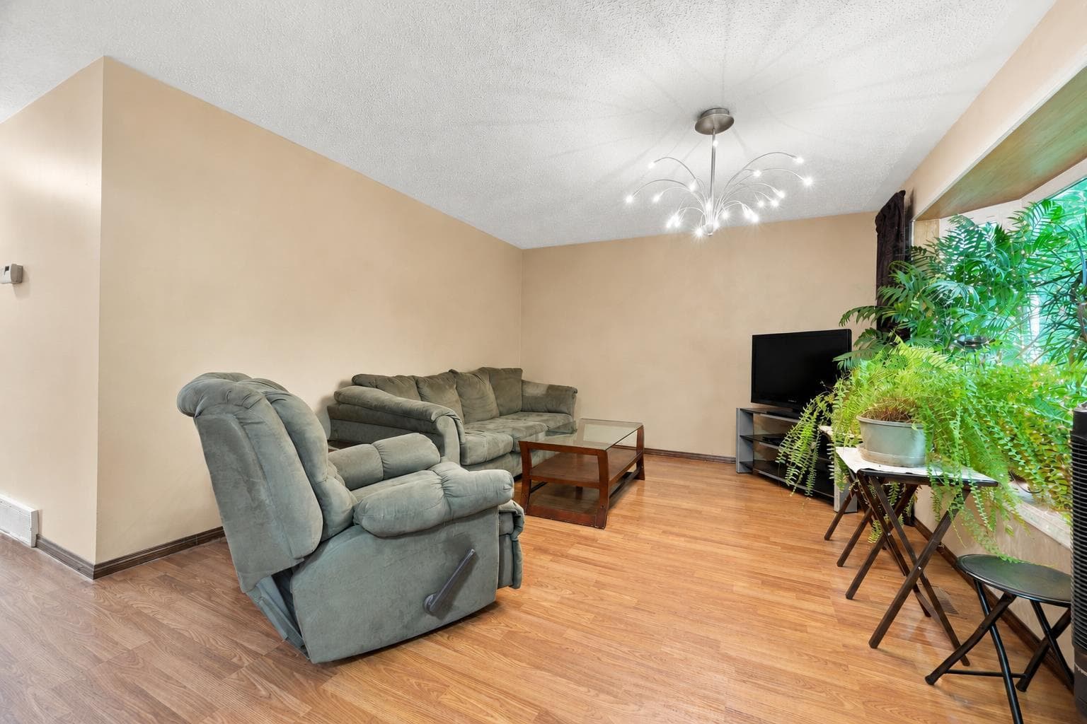 55 Macewan Park Way NW