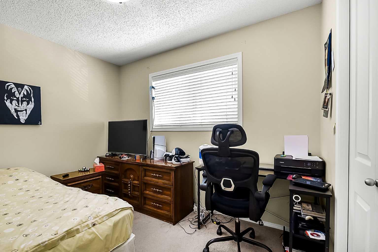 13 Tuscany Ridge Mews NW
