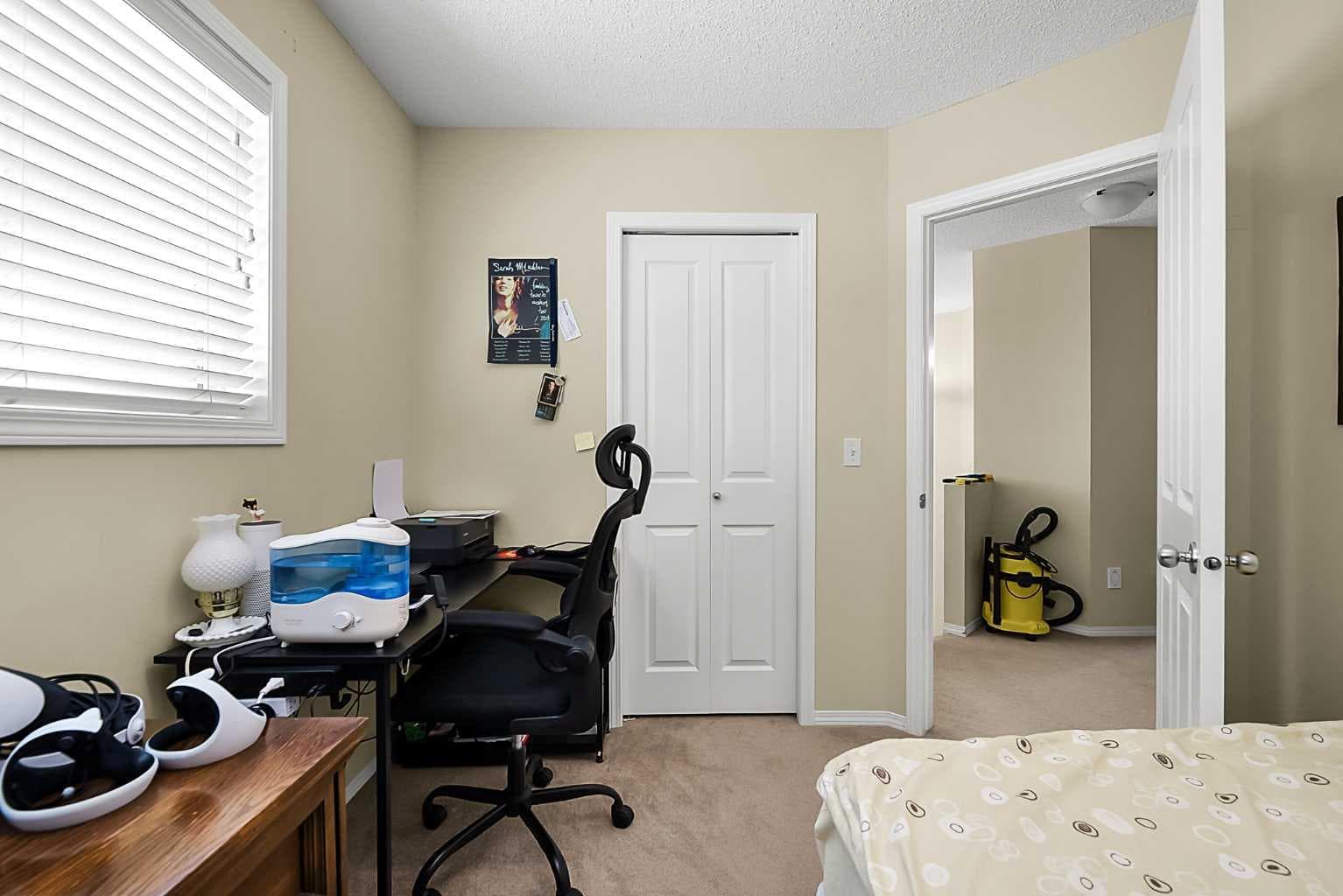 13 Tuscany Ridge Mews NW