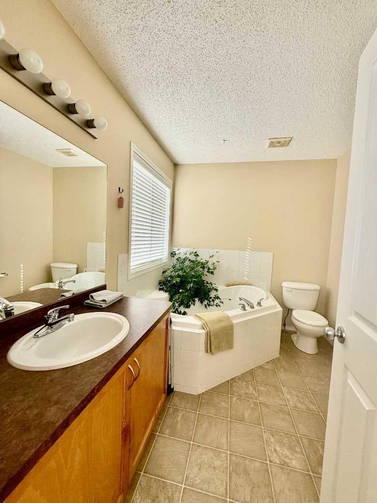 13 Tuscany Ridge Mews NW