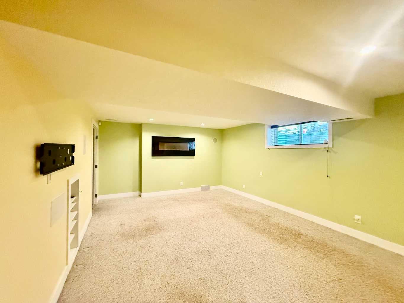 13 Tuscany Ridge Mews NW