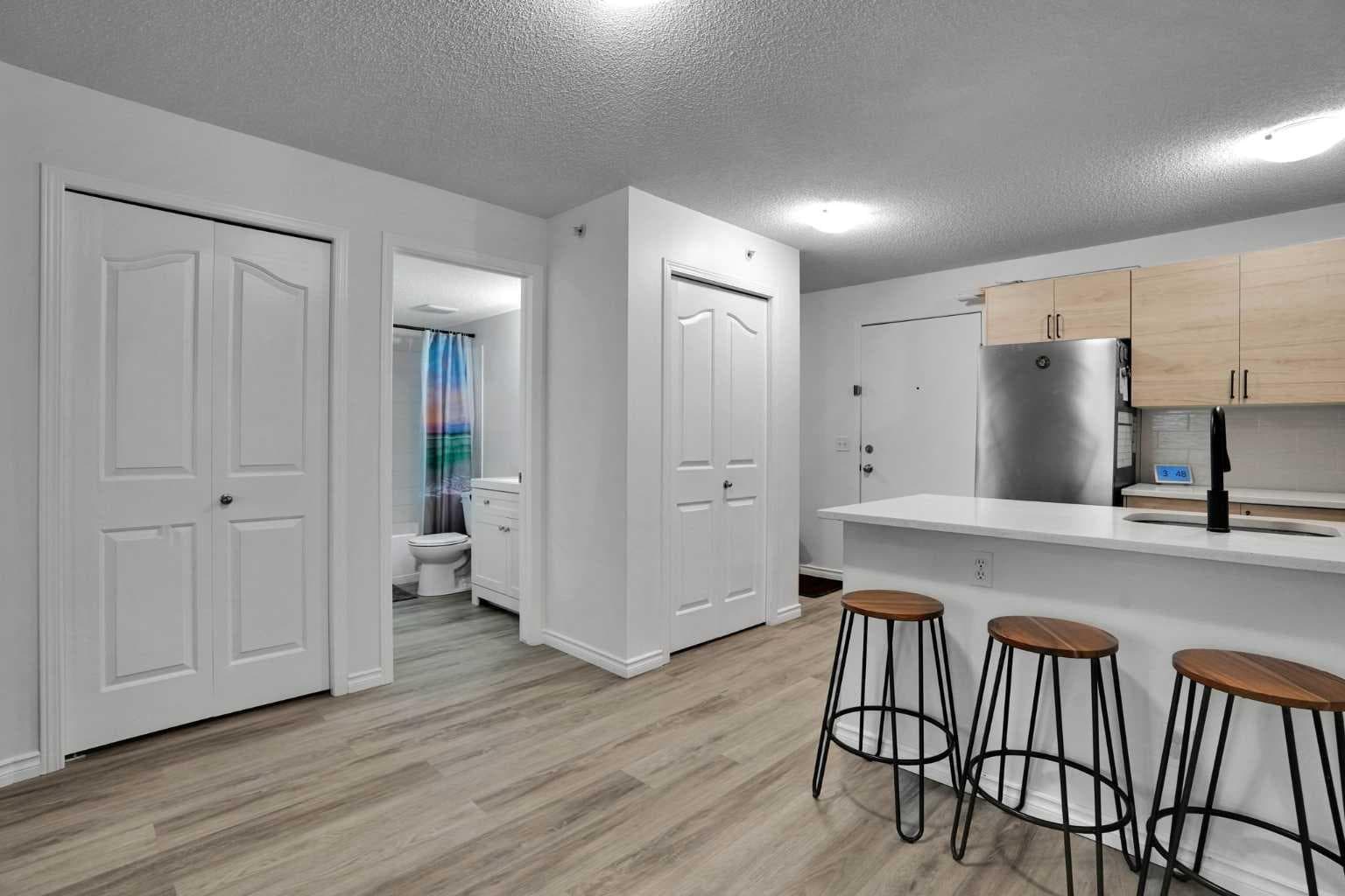 1407, 8 Bridlecrest Drive SW
