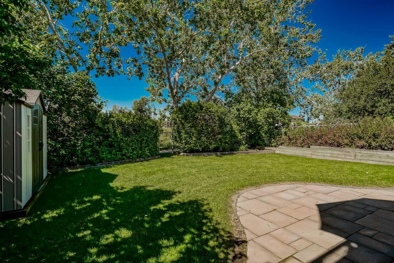 152 Waterstone Place SE