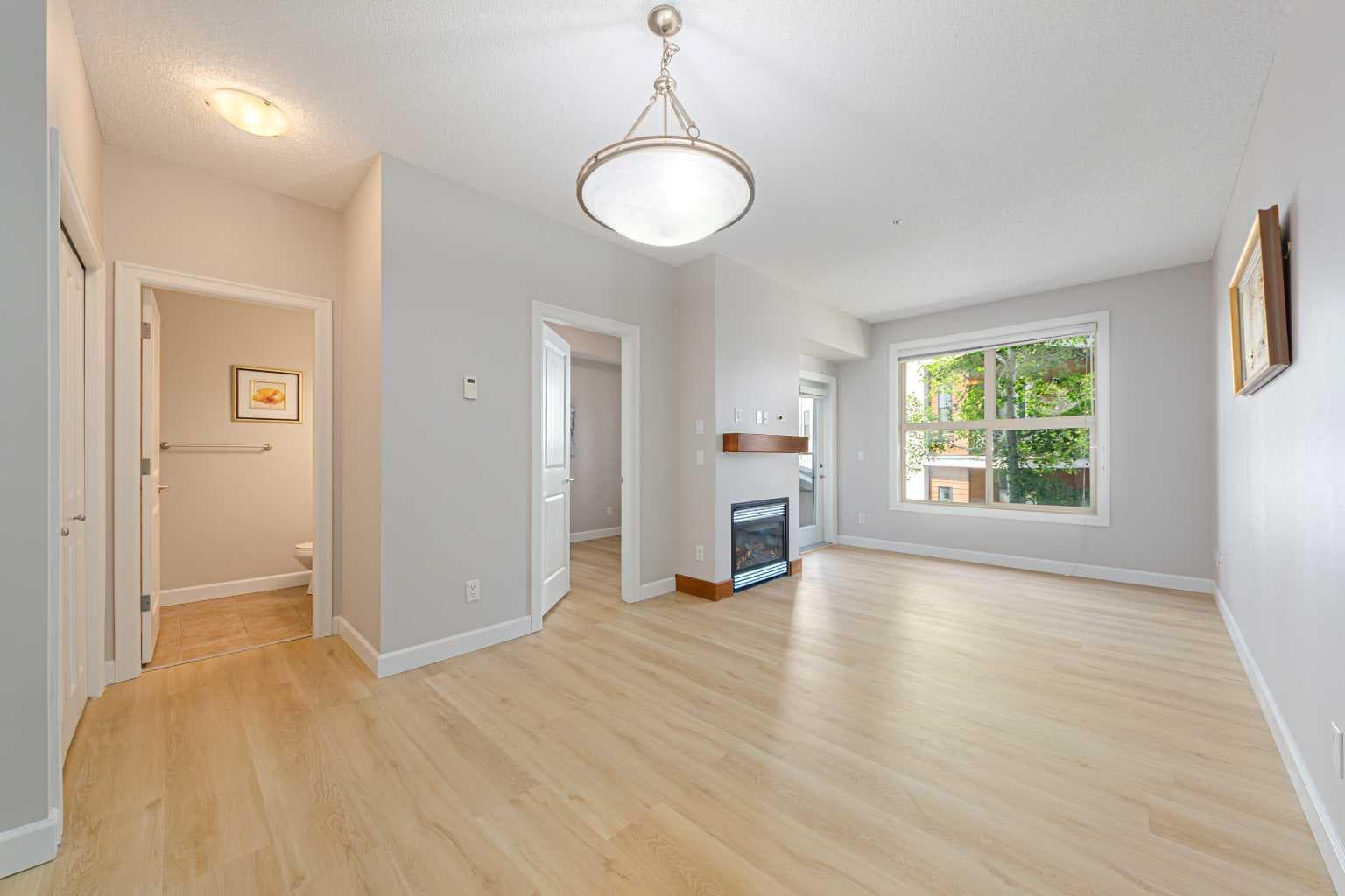 322, 88 Arbour Lake Road NW