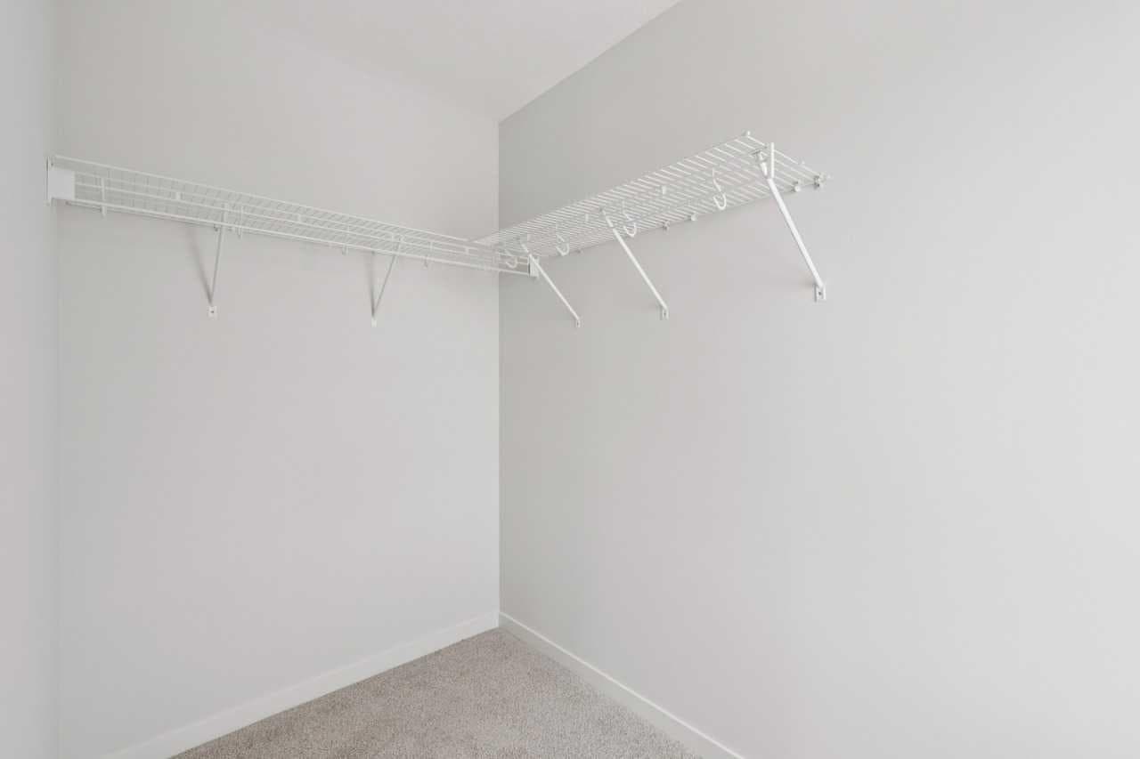215, 40 Livingston Parade NE