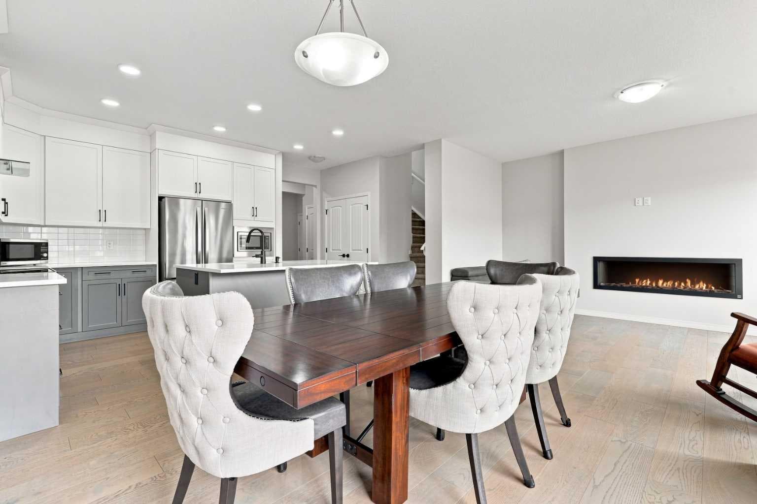 108 Homestead Close NE