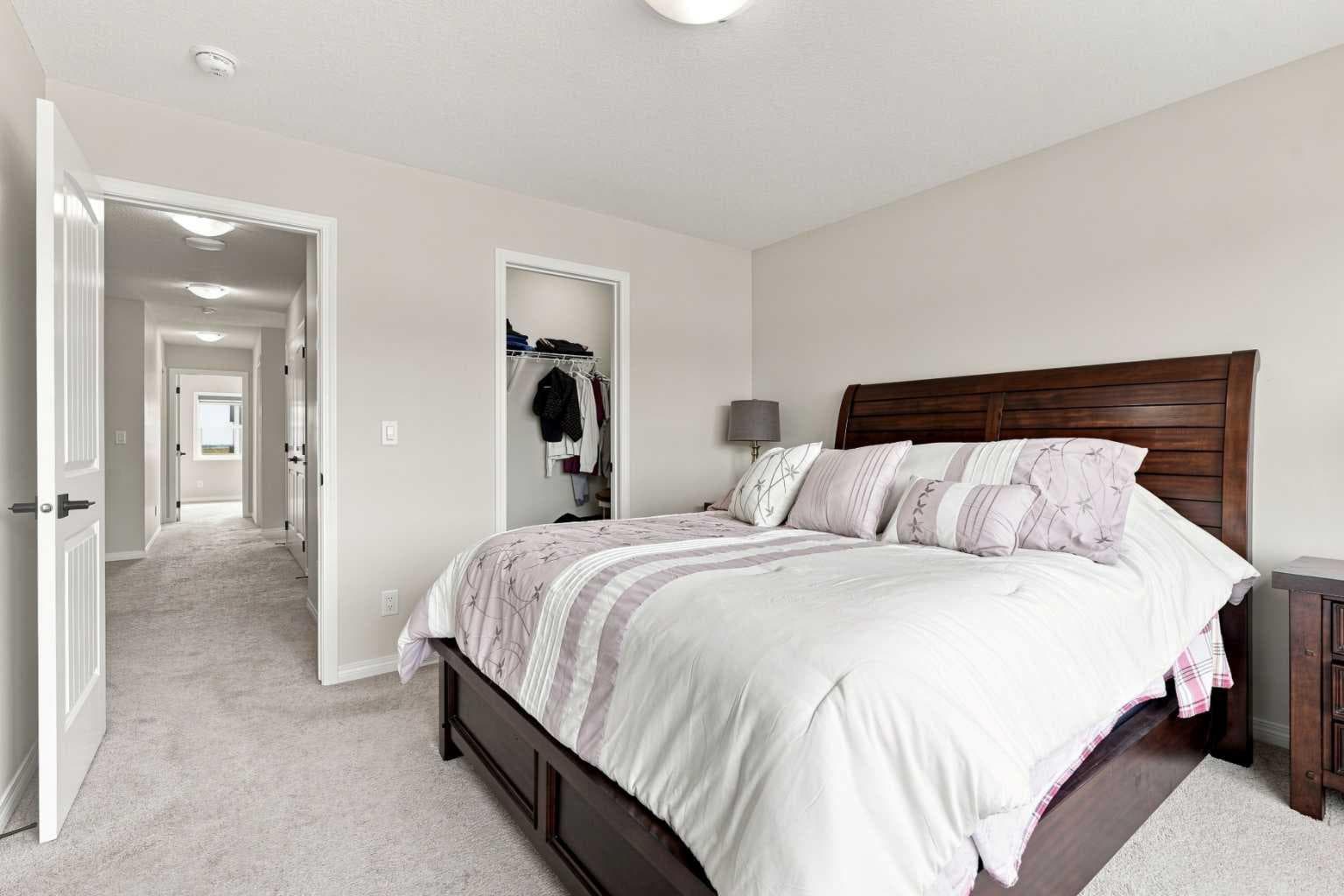 108 Homestead Close NE