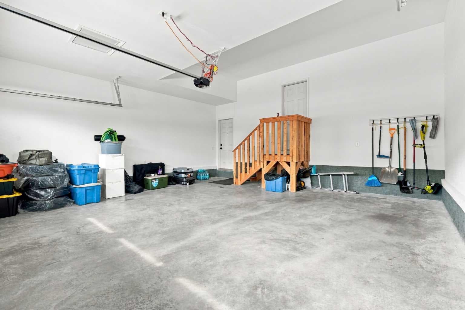 108 Homestead Close NE