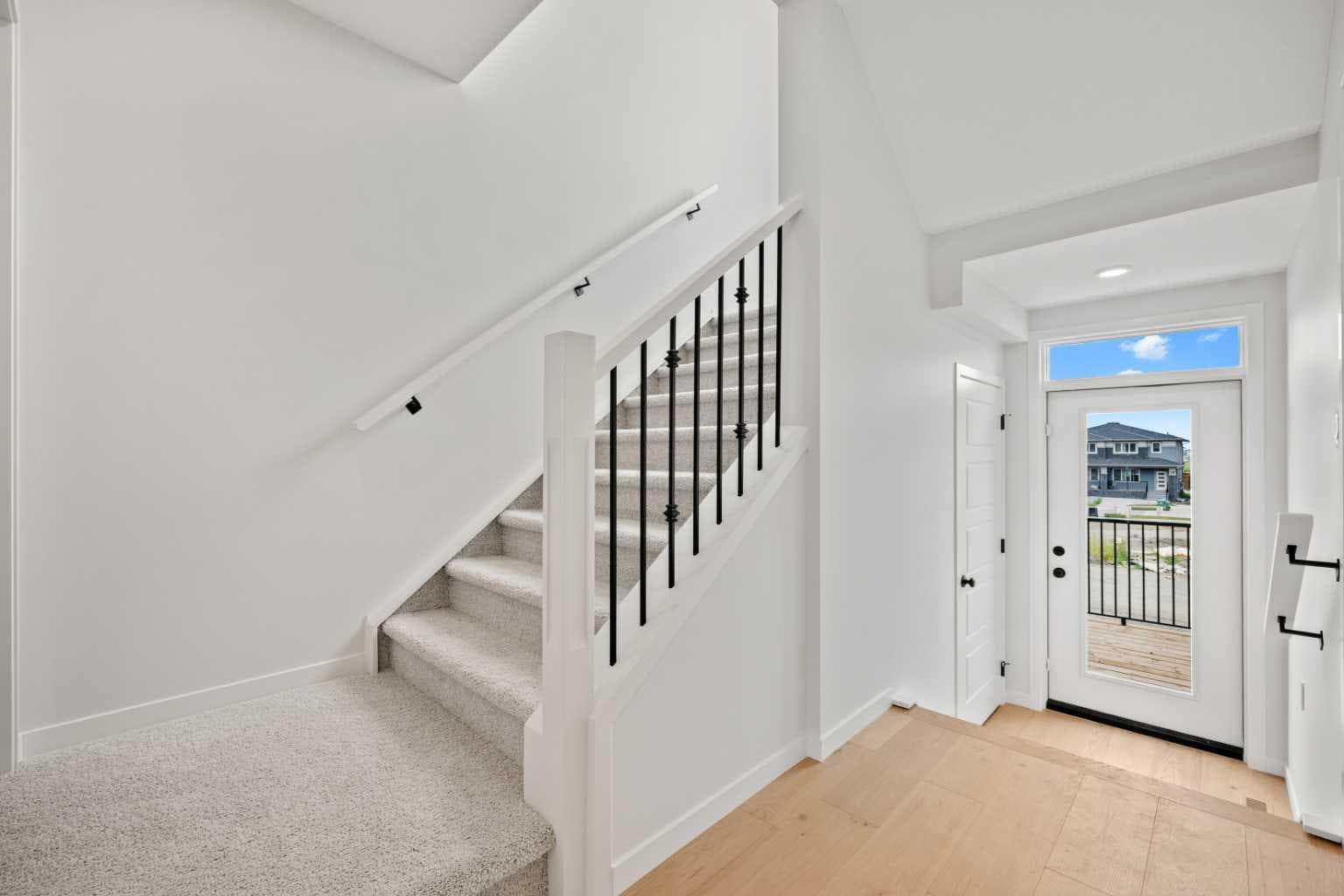 109 Creekview Manor SW